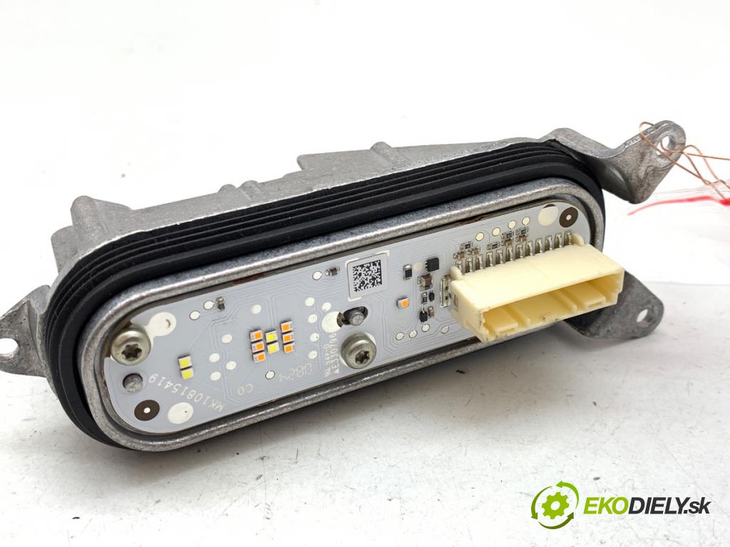RENAULT CLIO V liftback 2024 74 kW 1.0 LPG (B7MT) 999 Modul LED MK10810653