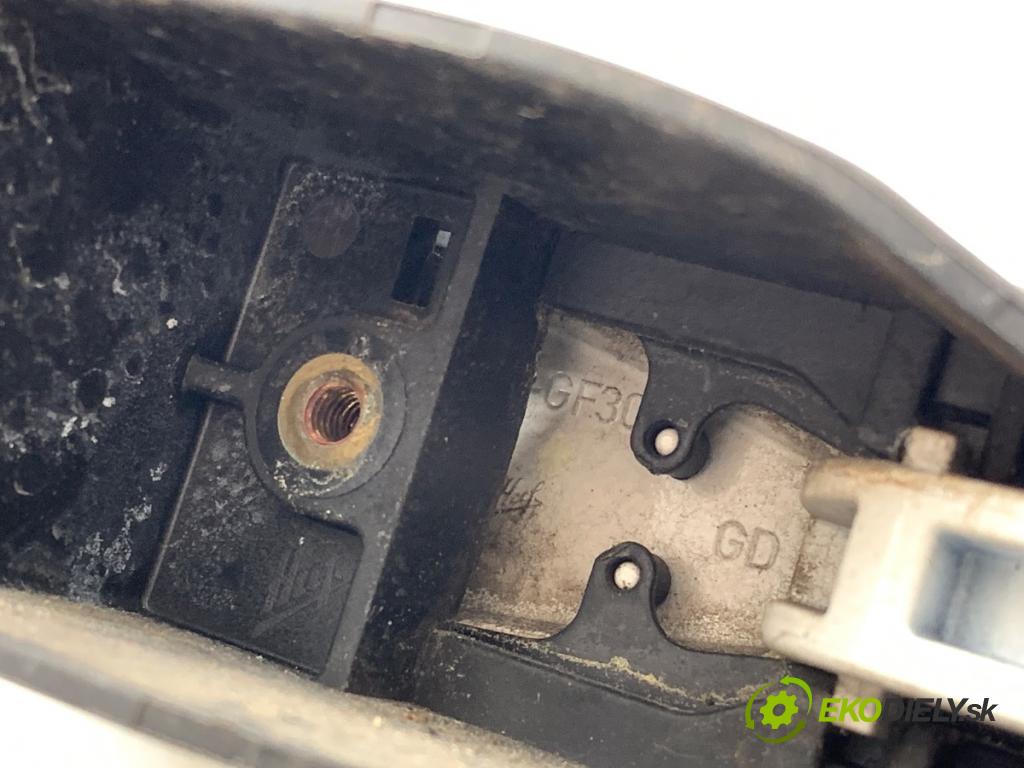 HYUNDAI i30 liftback 2012 73 kW 1.4 1396 klika vnejší levý přední část