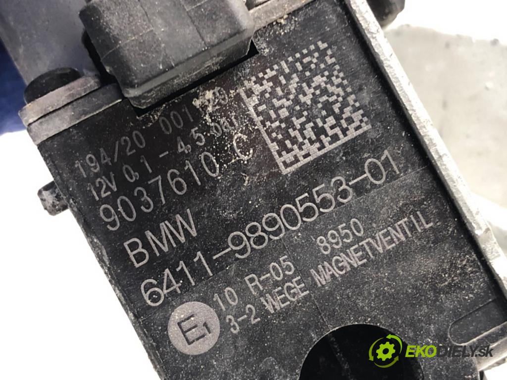 BMW G01 SUV 2020 135 kW xDrive 30 e Plug-in-Hybrid 1998 DALŠÍ: pumpa vody 9890553 (Vodní pumpa)