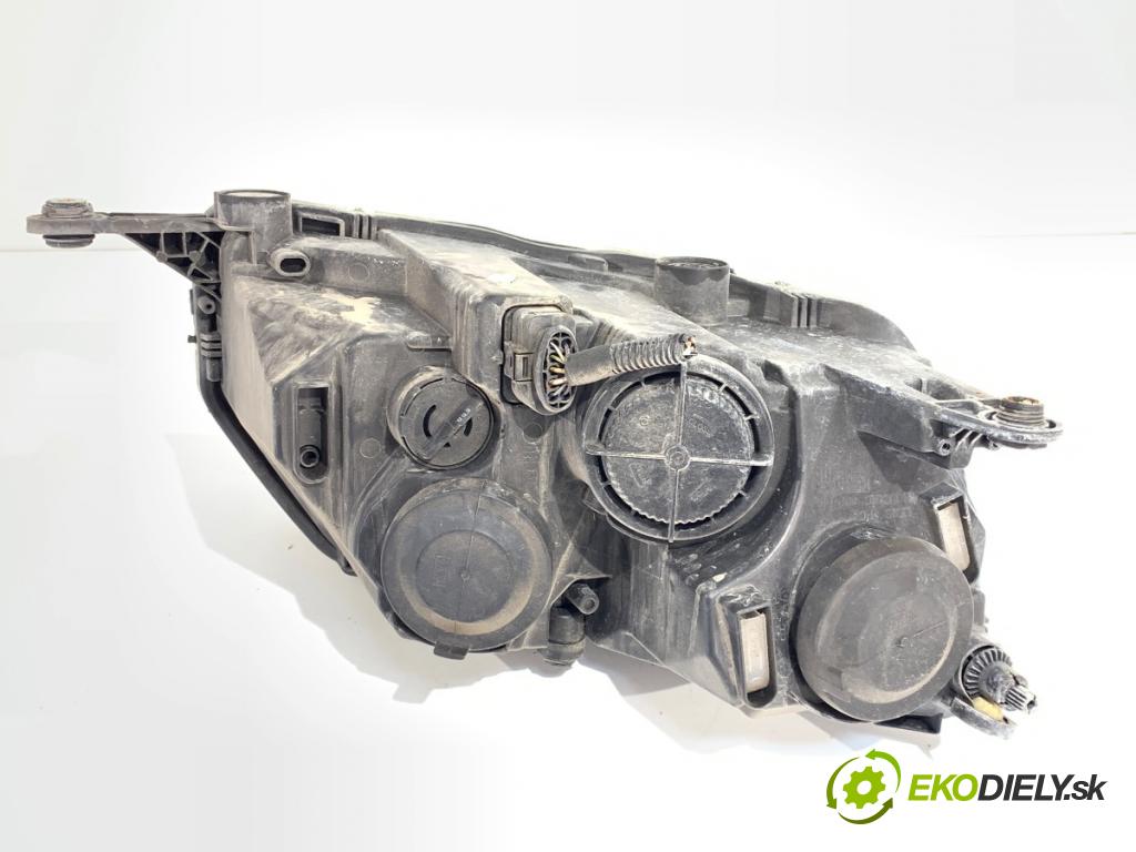 SKODA RAPID liftback 2013 77 kW 1.2 TSI 1197 Svetlomet ľavy predný 5JB941015