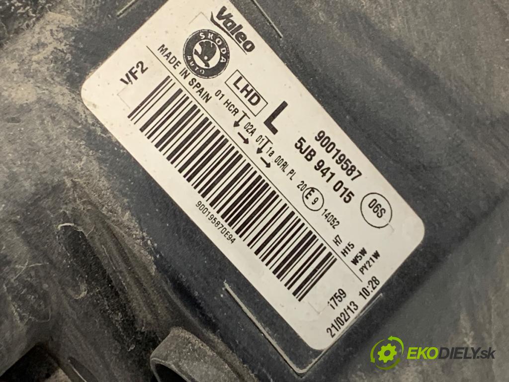 SKODA RAPID liftback 2013 77 kW 1.2 TSI 1197 Svetlomet ľavy predný 5JB941015