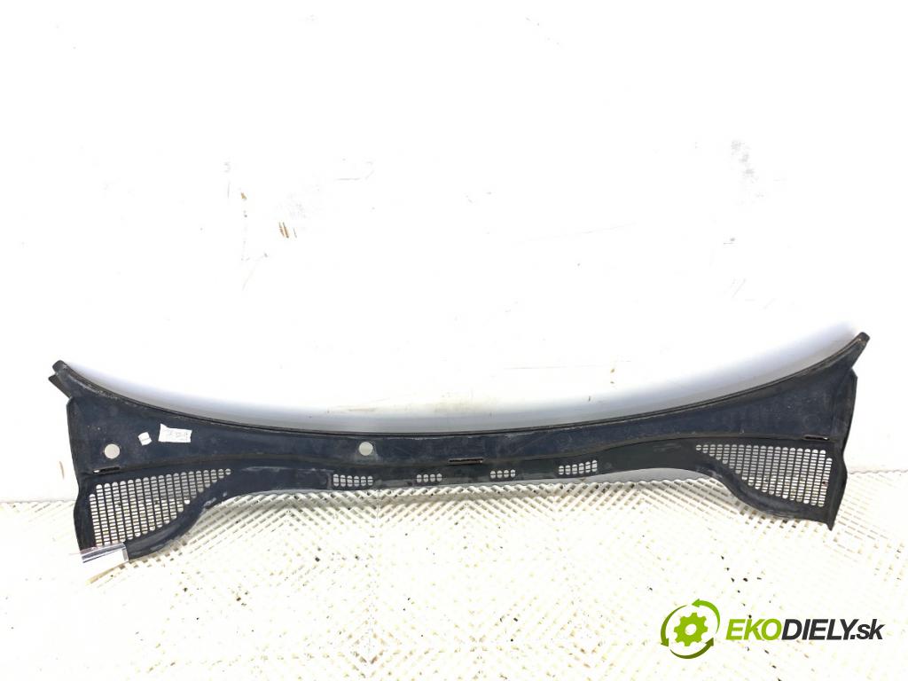 SKODA RAPID liftback 2013 77 kW 1.2 TSI 1197 Torpédo, plast pod čelné okno 51B819445 (Torpédo (plast pod čelným sklom))