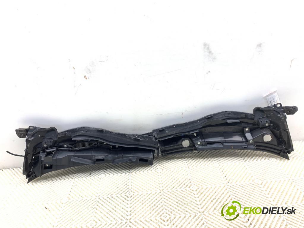 MAZDA 6 GJ Kombi 2016 141 kW 2.5 2488 Torpédo, plast pod čelné okno  (Torpédo (plast pod čelným sklom))