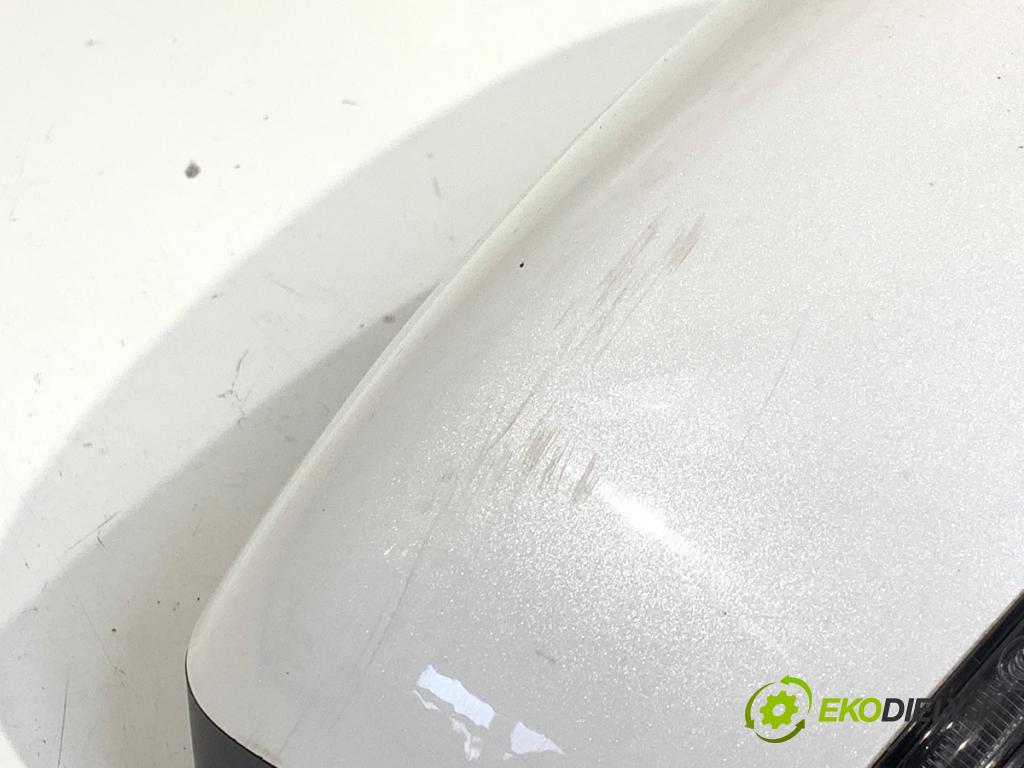 MAZDA 2 DL liftback 2018 66 kW 1.5 SKYACTIV-G 1496 zpětné zrcátko pravý