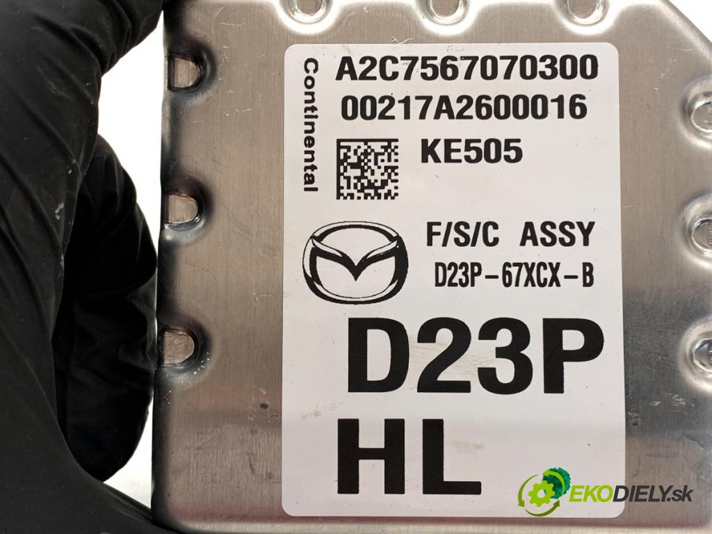 MAZDA 2 DL liftback 2018 66 kW 1.5 SKYACTIV-G 1496 KAMERA okna PŘEDNÍ D23P-67XCX-B