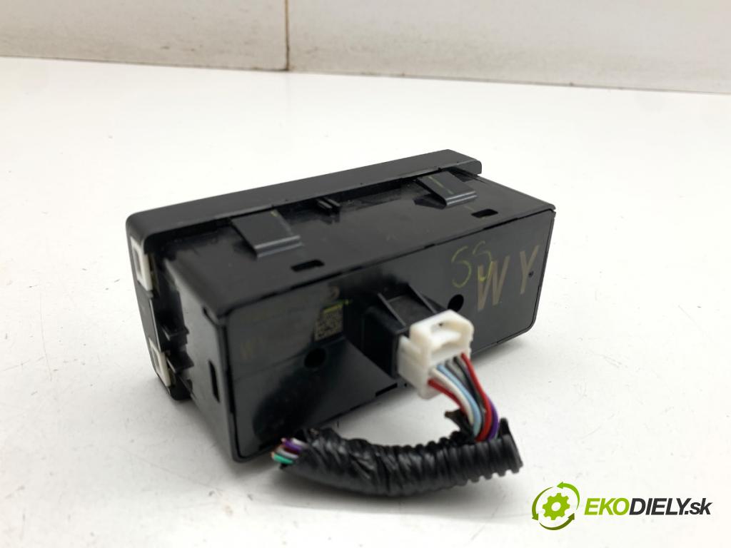 MAZDA 2 DL liftback 2018 66 kW 1.5 SKYACTIV-G 1496 Panel Prepínač BASE66170A
