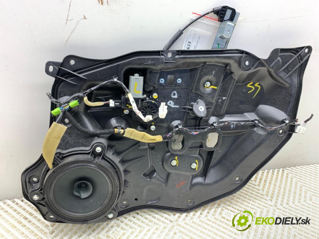 MAZDA 2 DL liftback 2018 66 kW 1.5 SKYACTIV-G 1496 mechanismus okna pravý přední část DA6C5897X