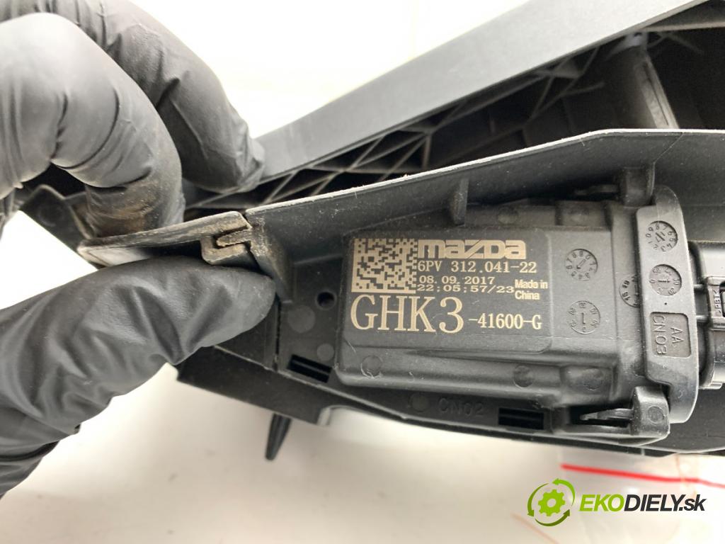 MAZDA 2 DL liftback 2018 66 kW 1.5 SKYACTIV-G 1496 Potenciometer plynu GHK3-41600-G (Potenciometer plynového pedálu)