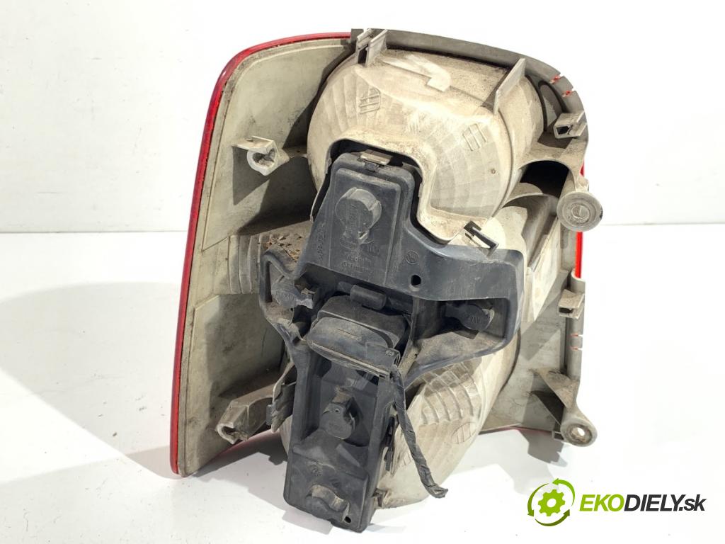 VW TOURAN nadwozie wielkoprzestrzenne (MPV) 2003 74 kW 1.9 TDI 1896 Svetlo pravy zad 1T0945096C