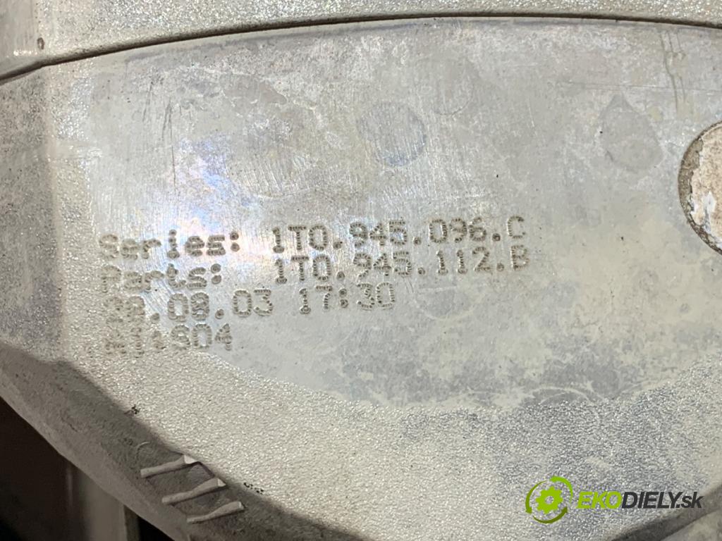 VW TOURAN nadwozie wielkoprzestrzenne (MPV) 2003 74 kW 1.9 TDI 1896 Svetlo pravy zad 1T0945096C
