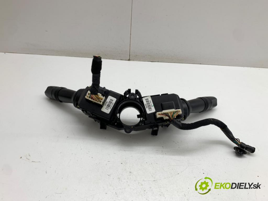 HYUNDAI i30 liftback 2012 73 kW 1.4 1396 Prepínač kombinovaný 93410-1M530 (Prepínacie páčky pod volantom)