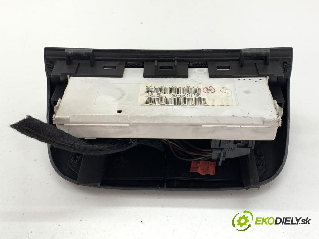PEUGEOT 307 SW Kombi 2005 66 kW 2.0 HDI 90 1997 Dislpej 9652809977 (Prístrojová doska)