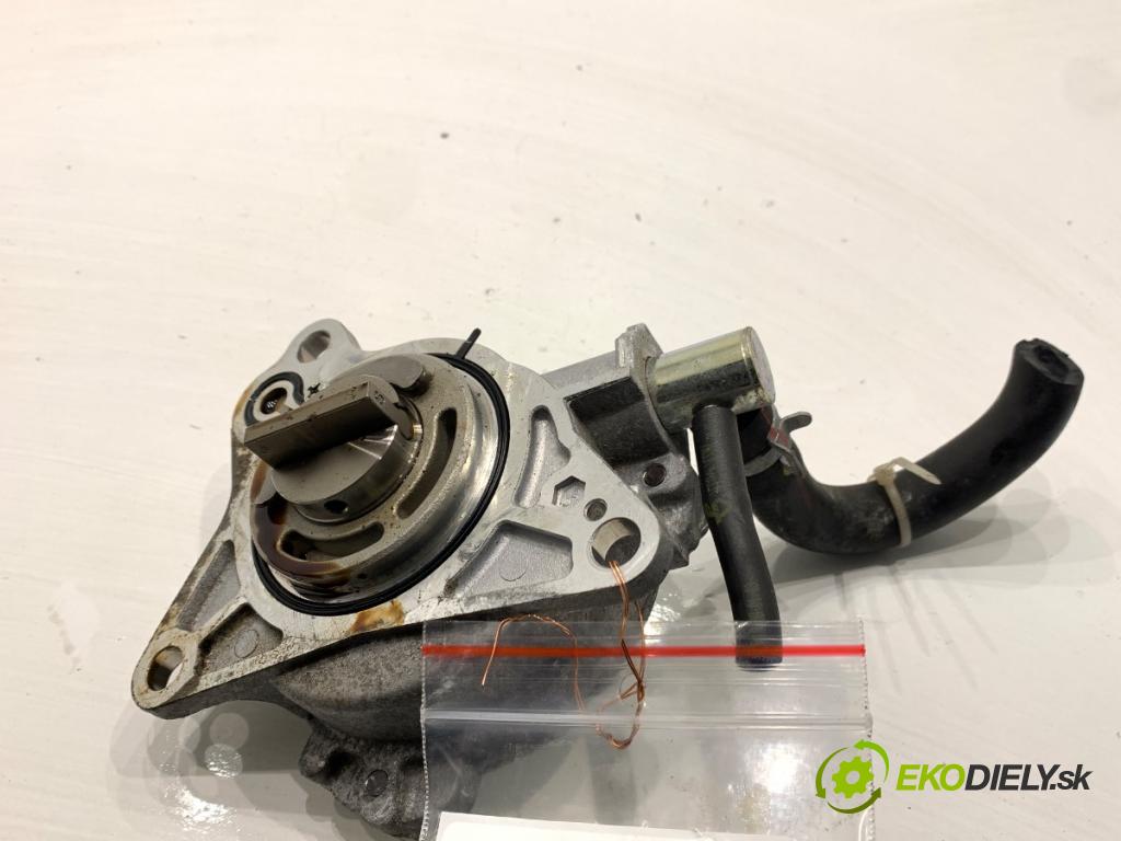 SUZUKI SX4 liftback 2019 103 kW 1.4 T (AKK 414) 1373 pumpa vakuová 