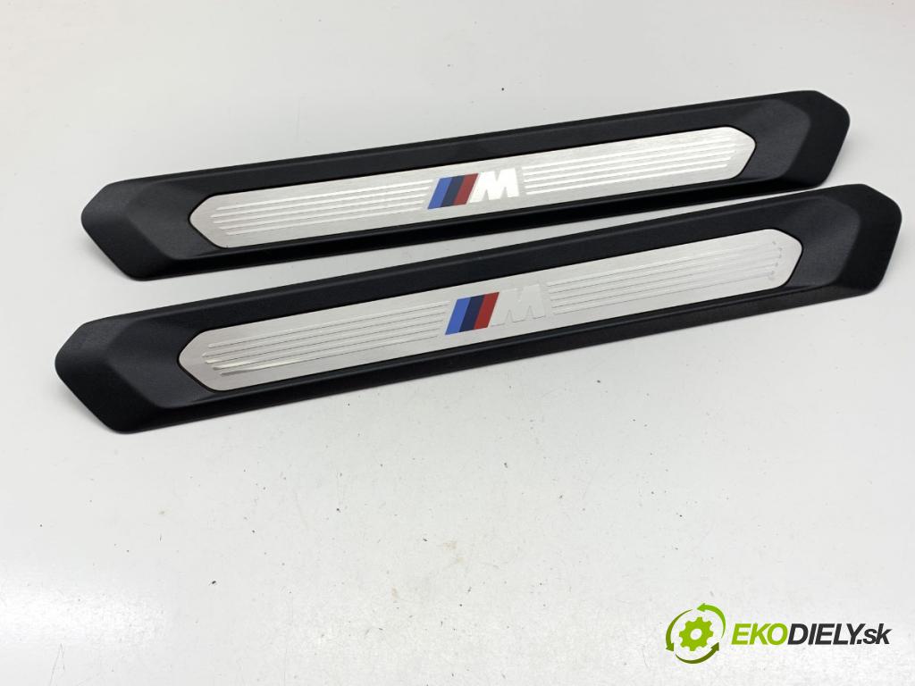 BMW G01 SUV 2020 135 kW xDrive 30 e Plug-in-Hybrid 1998 gumy pedálu PROGOWE Dvere predných 8068487