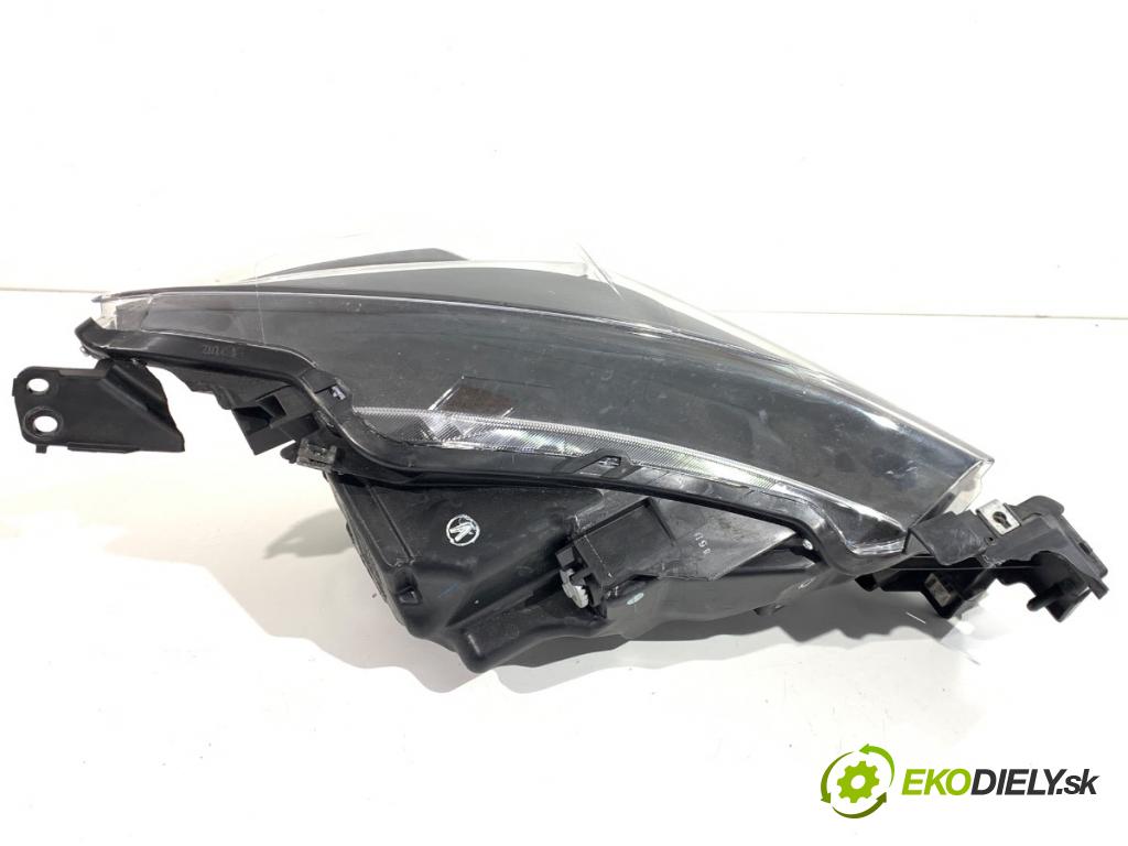 MAZDA 2 DL liftback 2018 66 kW 1.5 SKYACTIV-G 1496 světlomet levý přední část ÚPLNÝ LED D09K-51040