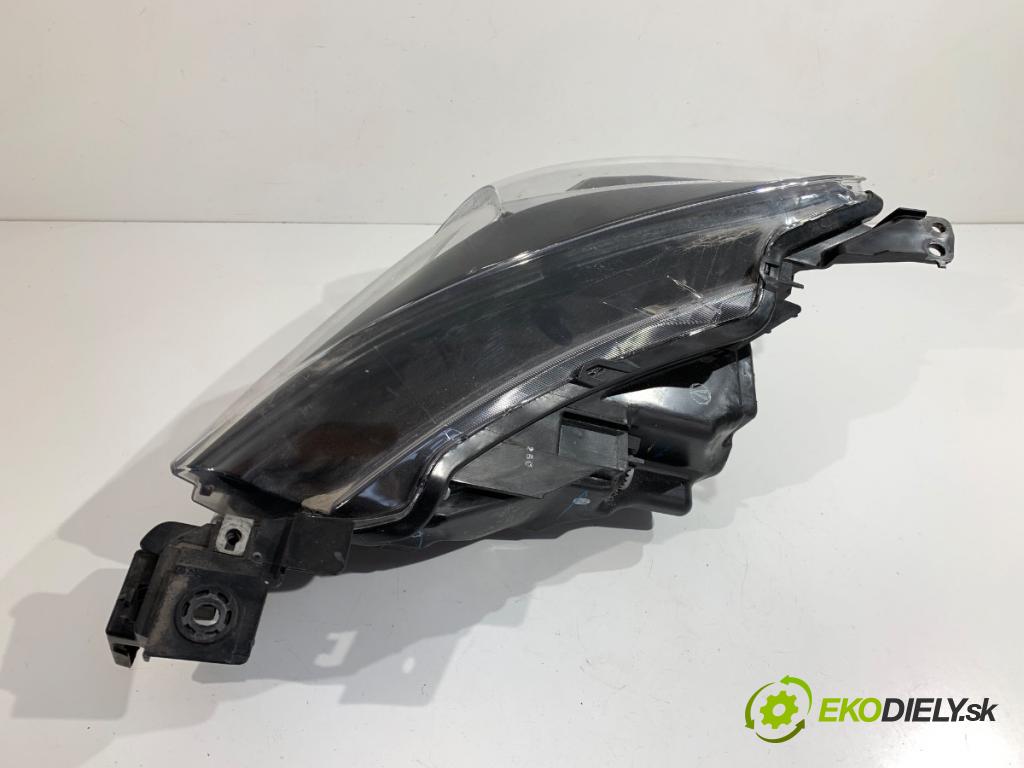 MAZDA 2 DL liftback 2018 66 kW 1.5 SKYACTIV-G 1496 světlomet pravý přední část ÚPLNÝ LED