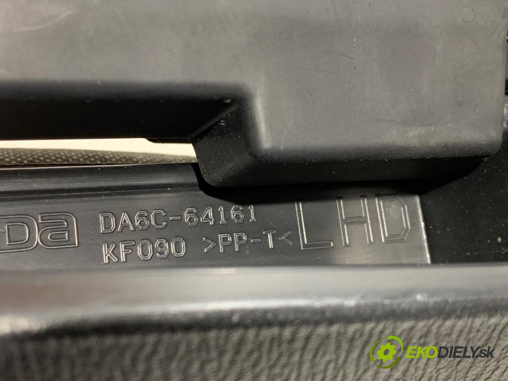 MAZDA 2 DL liftback 2018 66 kW 1.5 SKYACTIV-G 1496 přihrádka kastlík spolujezdce  (Přihrádka (kastlík))