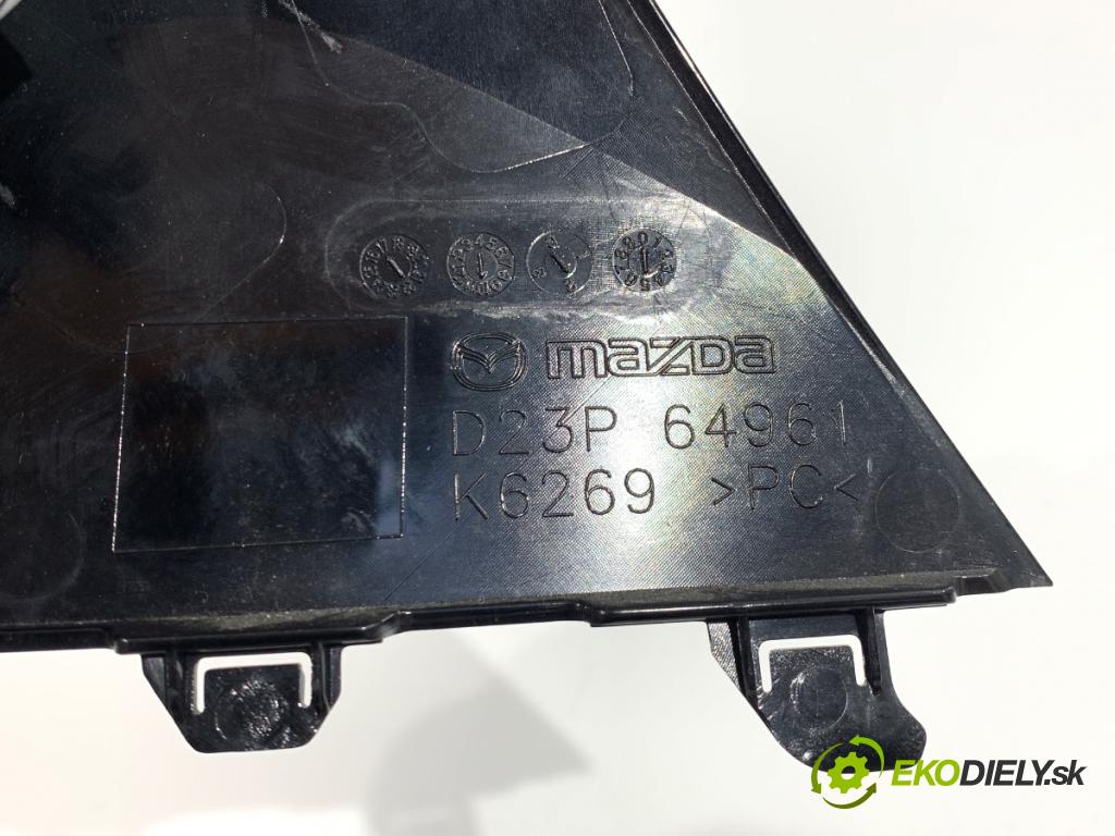 MAZDA 2 DL liftback 2018 66 kW 1.5 SKYACTIV-G 1496 lišty kryt DG7R55211 D23P64951 (Lišta)