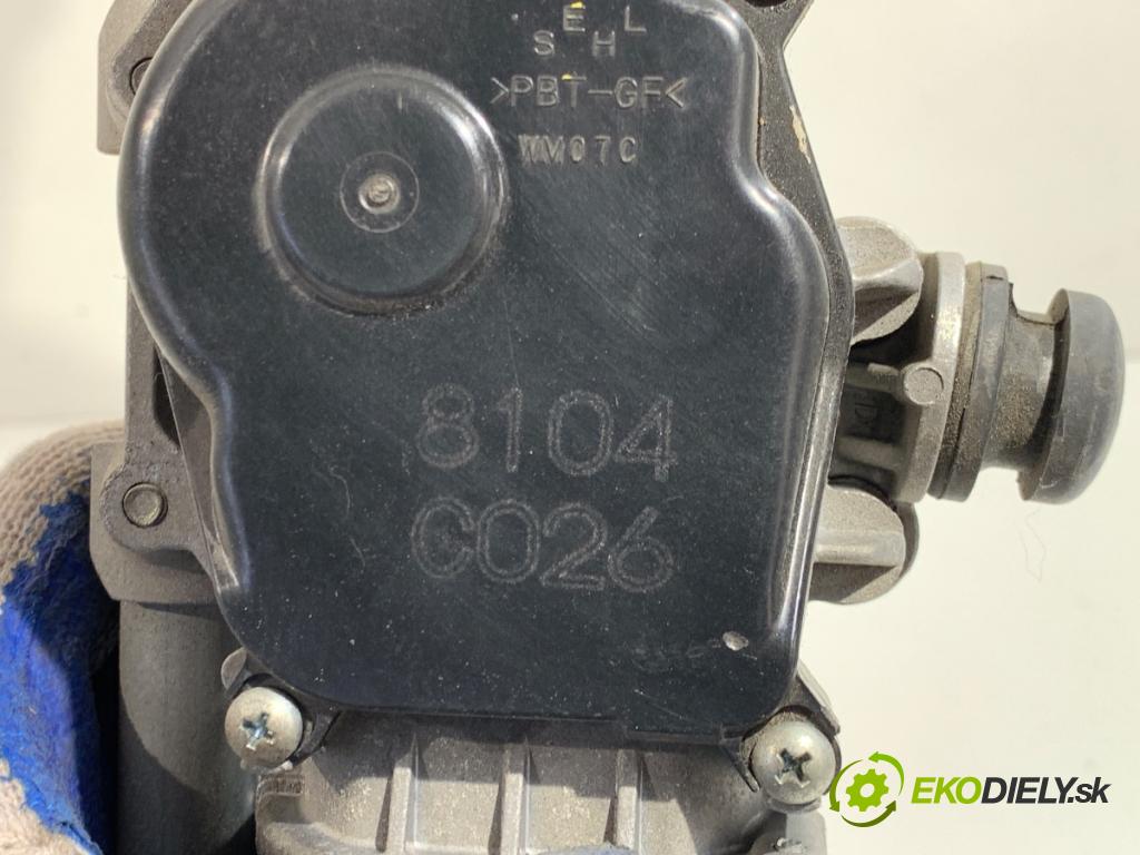 MAZDA 2 DL liftback 2018 66 kW 1.5 SKYACTIV-G 1496 Mechanizmus stieračov predný DA6C6737X (Motorček stieračov predný)
