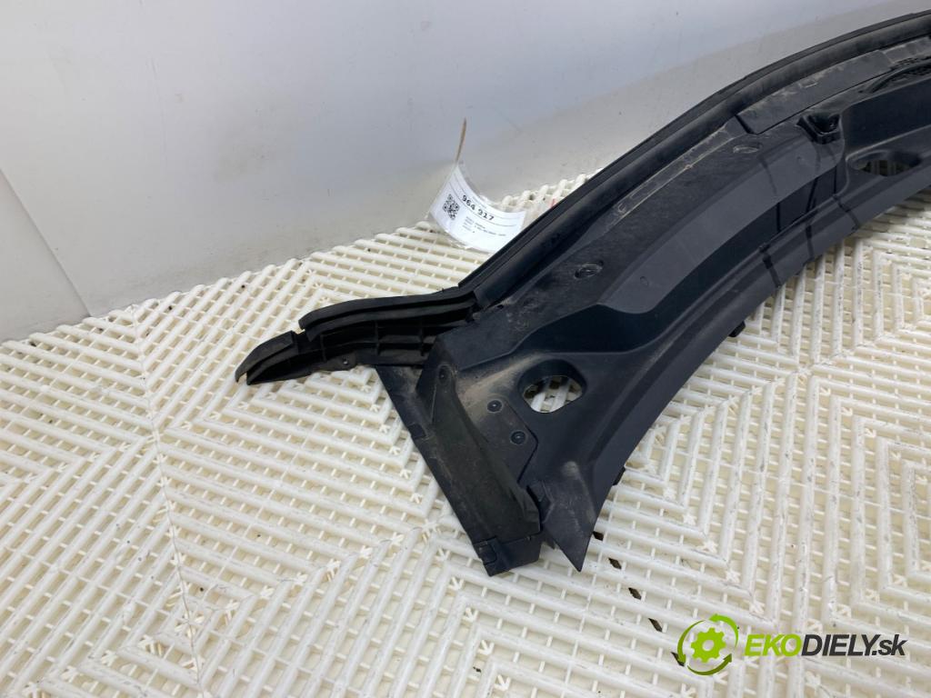 MAZDA 2 DL liftback 2018 66 kW 1.5 SKYACTIV-G 1496 Torpédo, plast pod čelné okno DA6C507S1 (Torpédo (plast pod čelným sklom))