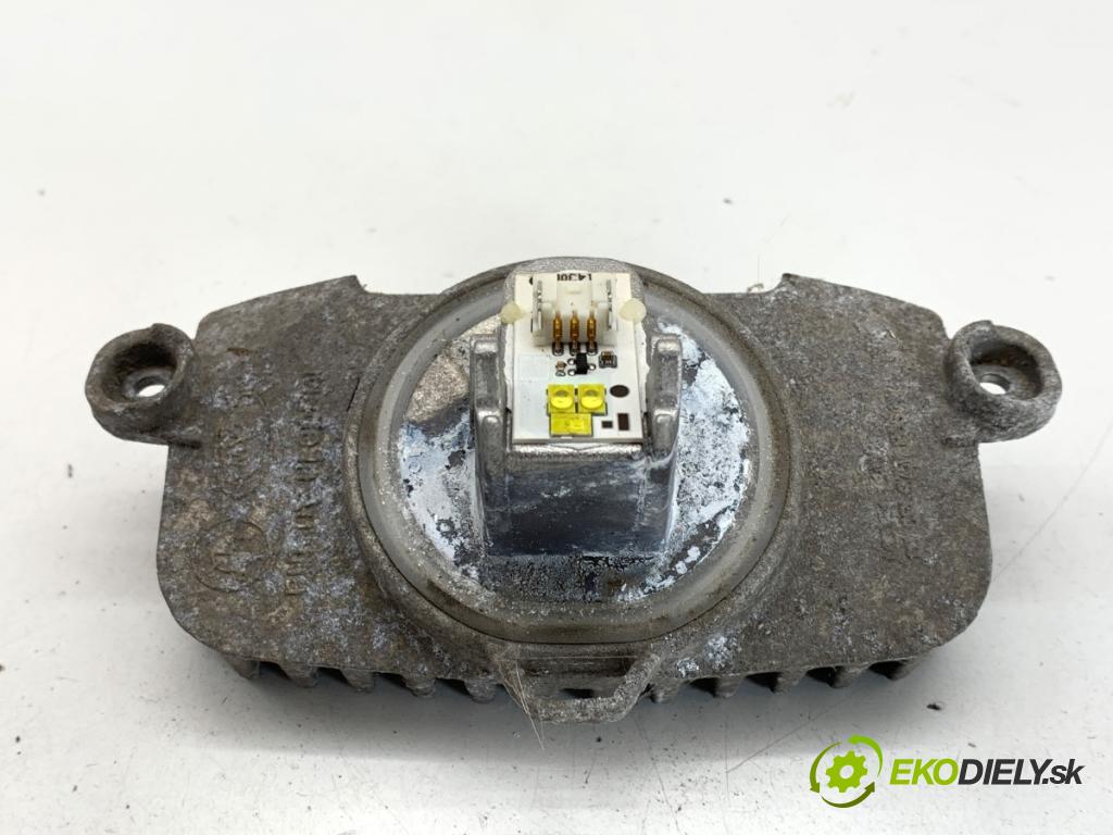 BMW F30 sedan 2015 225 kW 335 i xDrive 2979 modul LED 7213114000