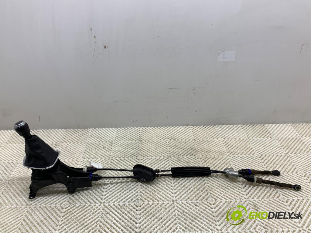 RENAULT CLIO V liftback 2024 74 kW 1.0 LPG (B7MT) 999 Kulisa 341021497R (Rýchlostná páka (kulisa))