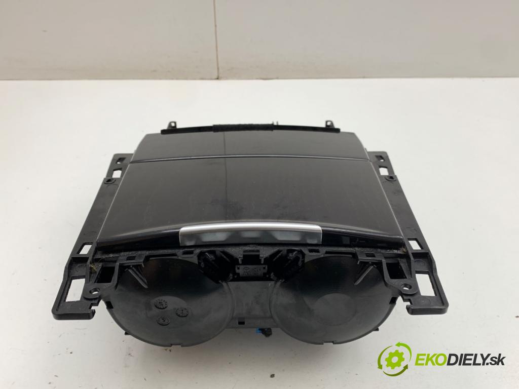 MERCEDES-BENZ W212 sedan 2016 245 kW E 400 4-matic (212.067) 2996 popelník A2126802110