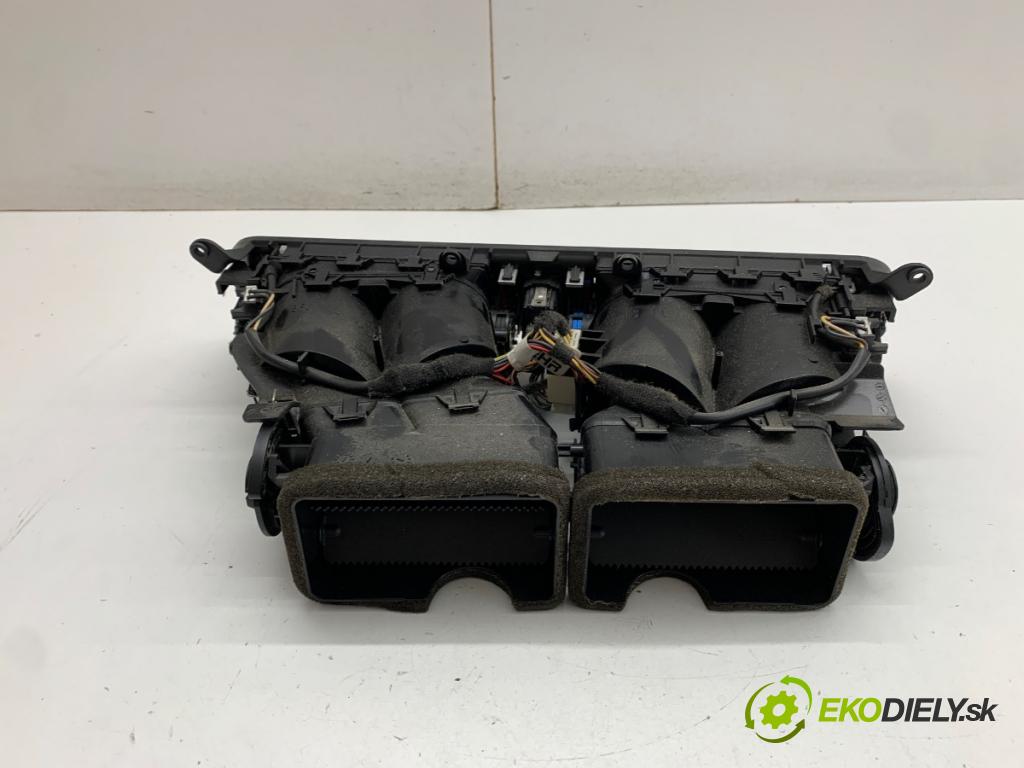 BMW F01 sedan 2010 240 kW 740 i, Li 2979 mří topení přední část střední 9115859