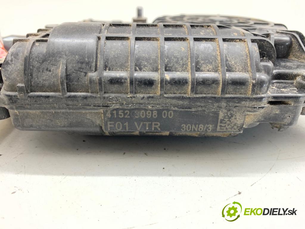 BMW F01 sedan 2010 240 kW 740 i, Li 2979 doťah Dvere pravy predný 4152309800