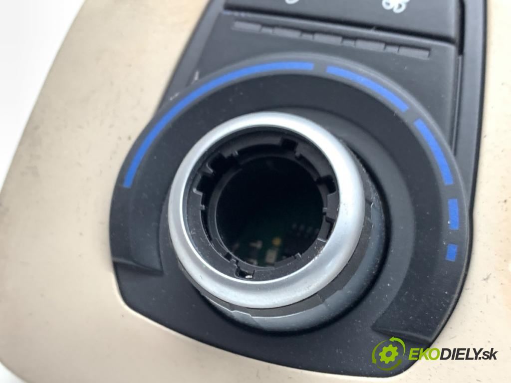 BMW F01 sedan 2010 240 kW 740 i, Li 2979 Panel ovládaní topení zadní část levý 9189345