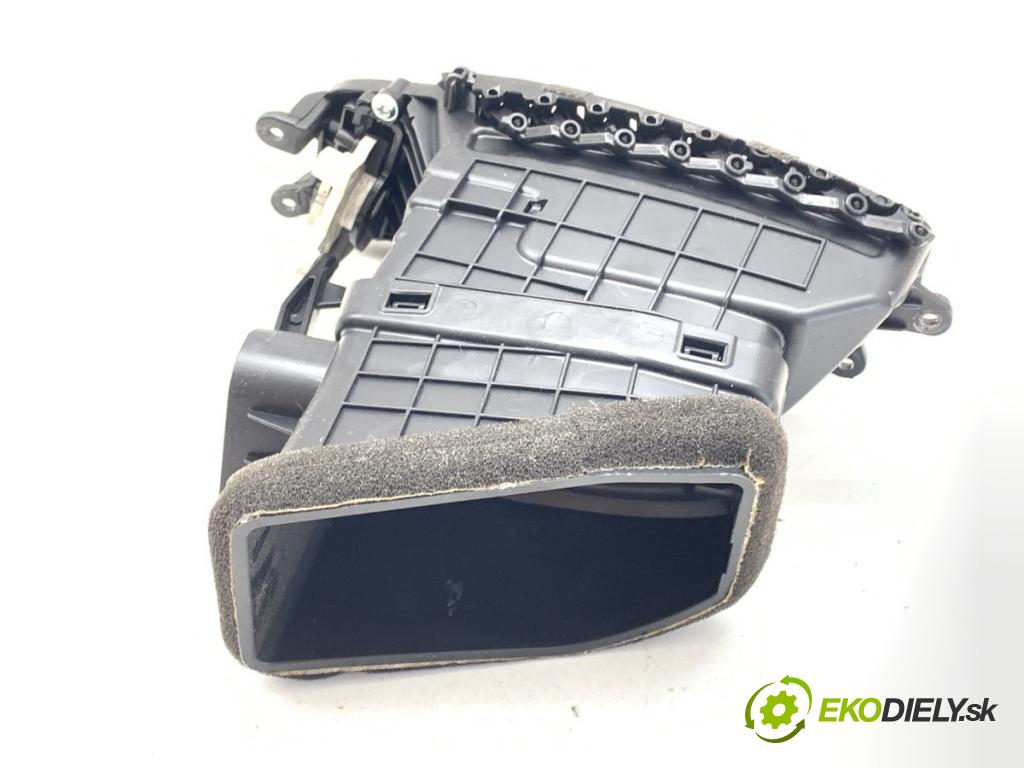 HYUNDAI i30 liftback 2012 73 kW 1.4 1396 Mriežky kúrenia pravy predný 97420-A6000