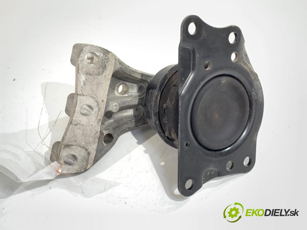 SKODA RAPID liftback 2013 77 kW 1.2 TSI 1197 AirBag motora pravý 6Q0199185T