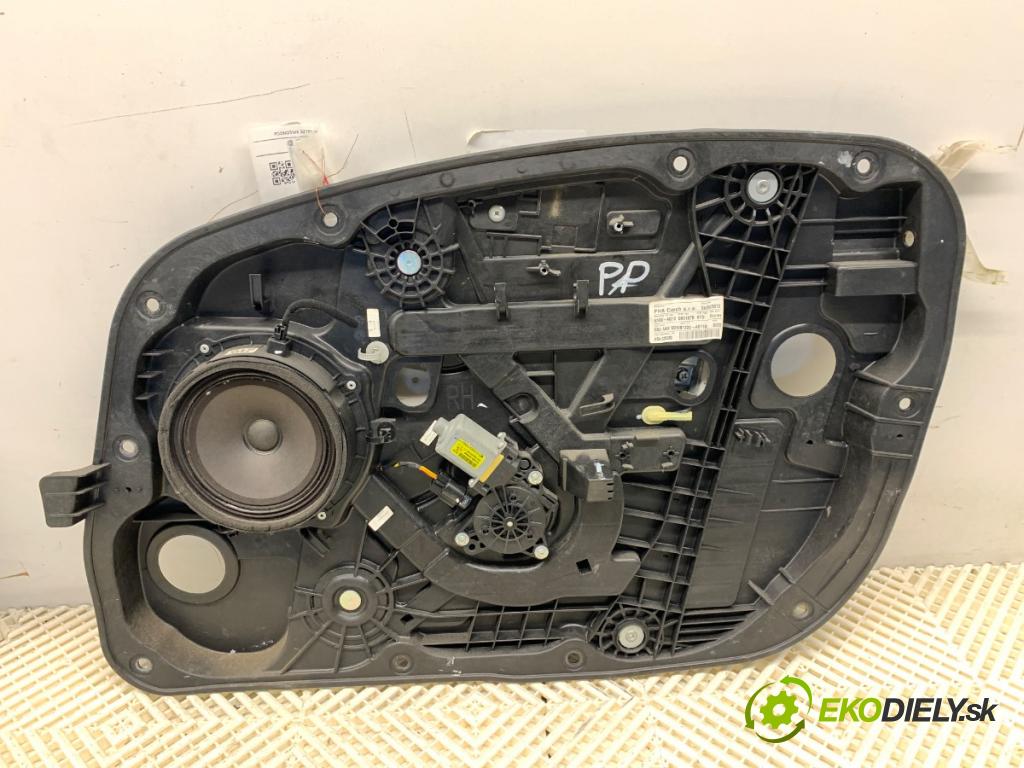 HYUNDAI i30 liftback 2012 73 kW 1.4 1396 mechanismus okna pravý přední část 82480-A6210