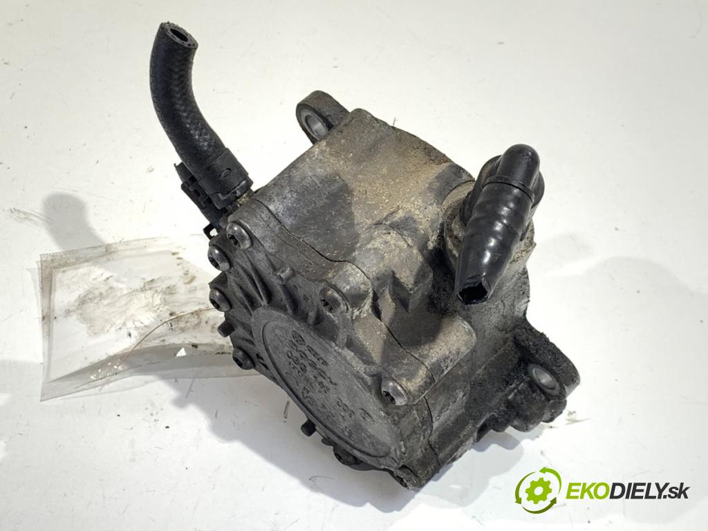 AUDI A3 8P liftback 2003 103 kW 2.0 TDI 1968 pumpa vakuová 03G145209C