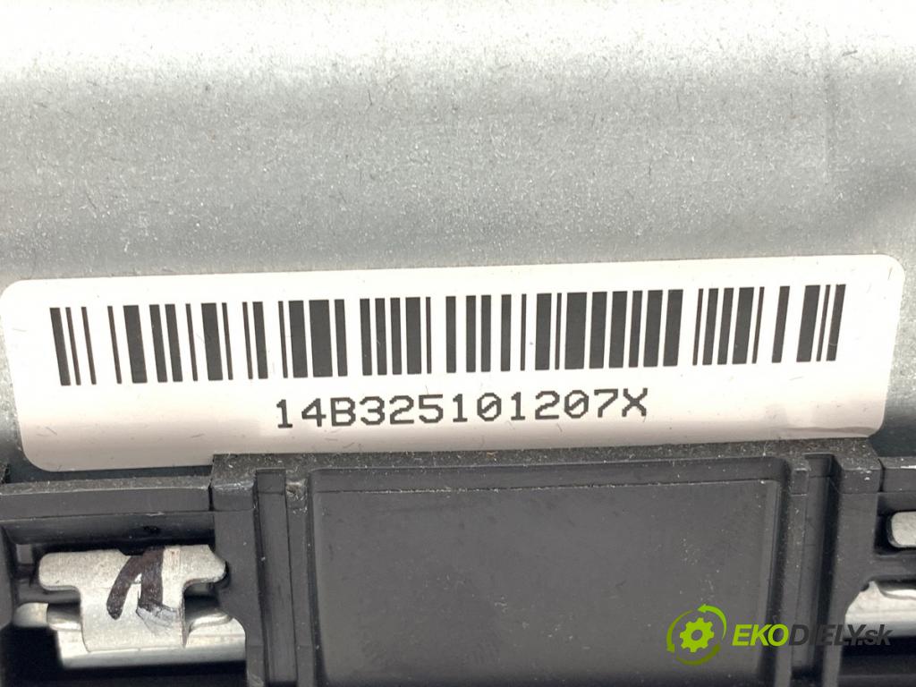 BMW F30 sedan 2015 225 kW 335 i xDrive 2979 AirBag koleno: 9228653