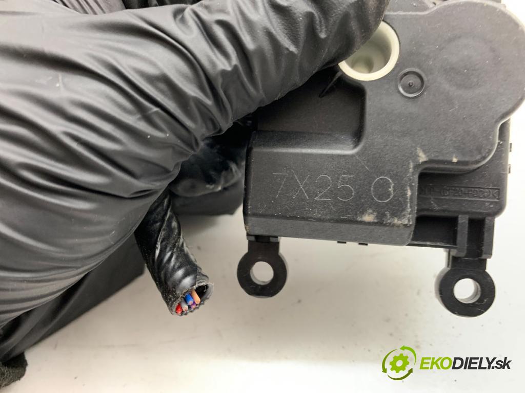 MAZDA 2 DL liftback 2018 66 kW 1.5 SKYACTIV-G 1496 motor topení