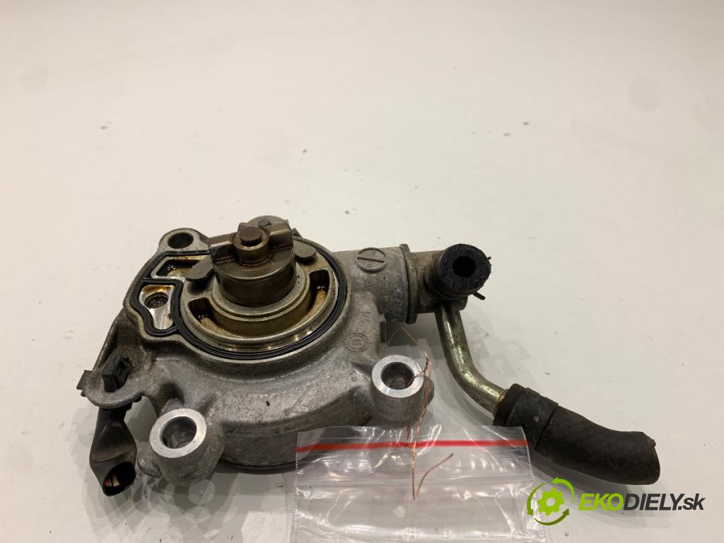 MAZDA 2 DL liftback 2018 66 kW 1.5 SKYACTIV-G 1496 pumpa vakuová P54G-18G00