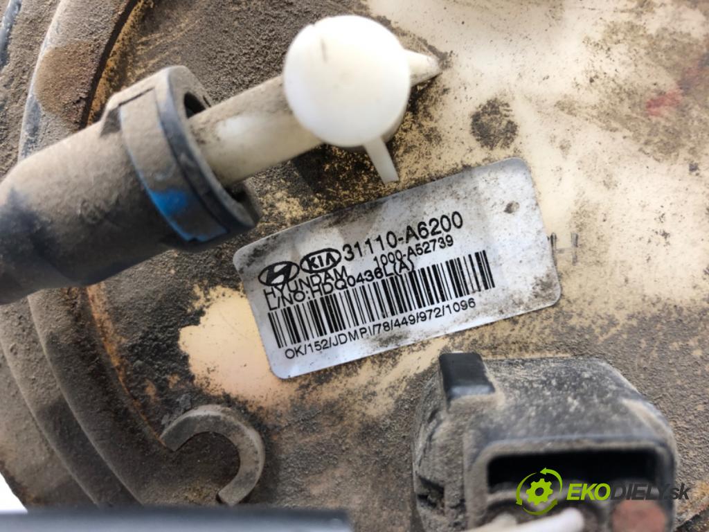 HYUNDAI i30 liftback 2012 73 kW 1.4 1396 pumpa paliva 31110-A6200