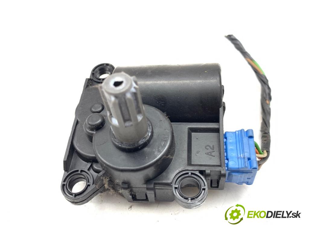 HYUNDAI i30 liftback 2012 73 kW 1.4 1396 motor topení D332-ATBAA