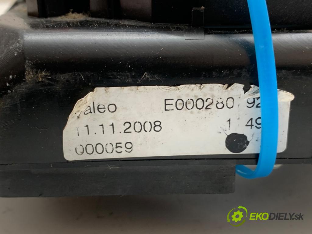 BMW F01 sedan 2010 240 kW 740 i, Li 2979 Prepínač kombinovaný 9204794 (Prepínacie páčky pod volantom)
