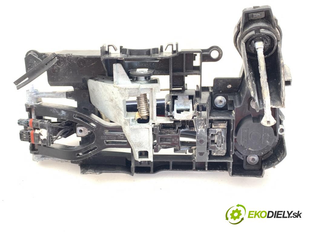 BMW F01 sedan 2010 240 kW 740 i, Li 2979 Kľučka vonkajšia ľavy predný