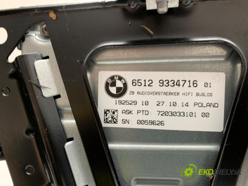 BMW F30 sedan 2015 225 kW 335 i xDrive 2979 Zosilňovač 9334716 (Zosilňovač)