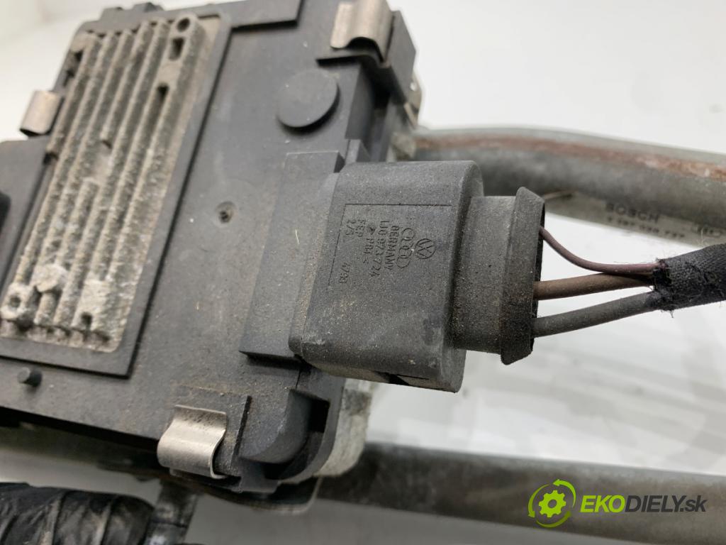 AUDI A3 8P liftback 2004 103 kW 2.0 TDI 1968 Mechanizmus stieračov predný 8P1955023F (Motorček stieračov predný)