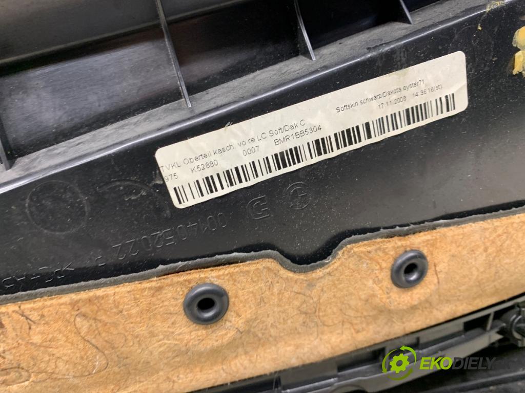 BMW F01 sedan 2010 240 kW 740 i, Li 2979 čalúnenie Dvere pravy predný