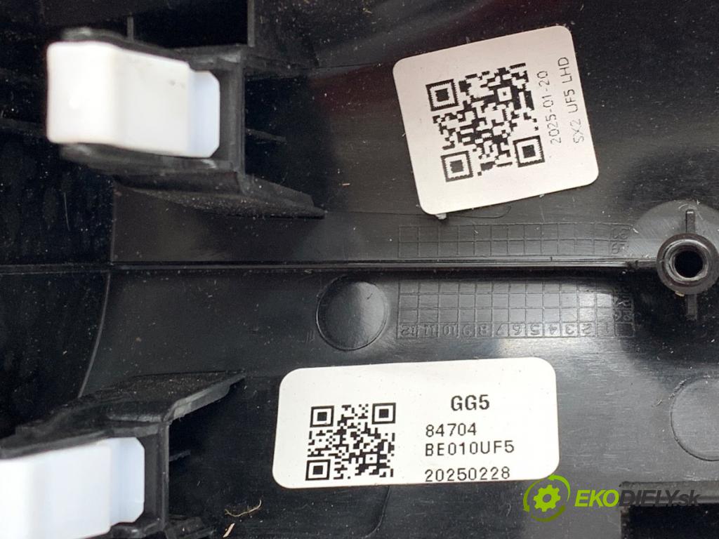 HYUNDAI KONA SUV 2025 102 kW 1.6 T-GDi 1598 Lišta kryt 84704BE010 (Lišta)