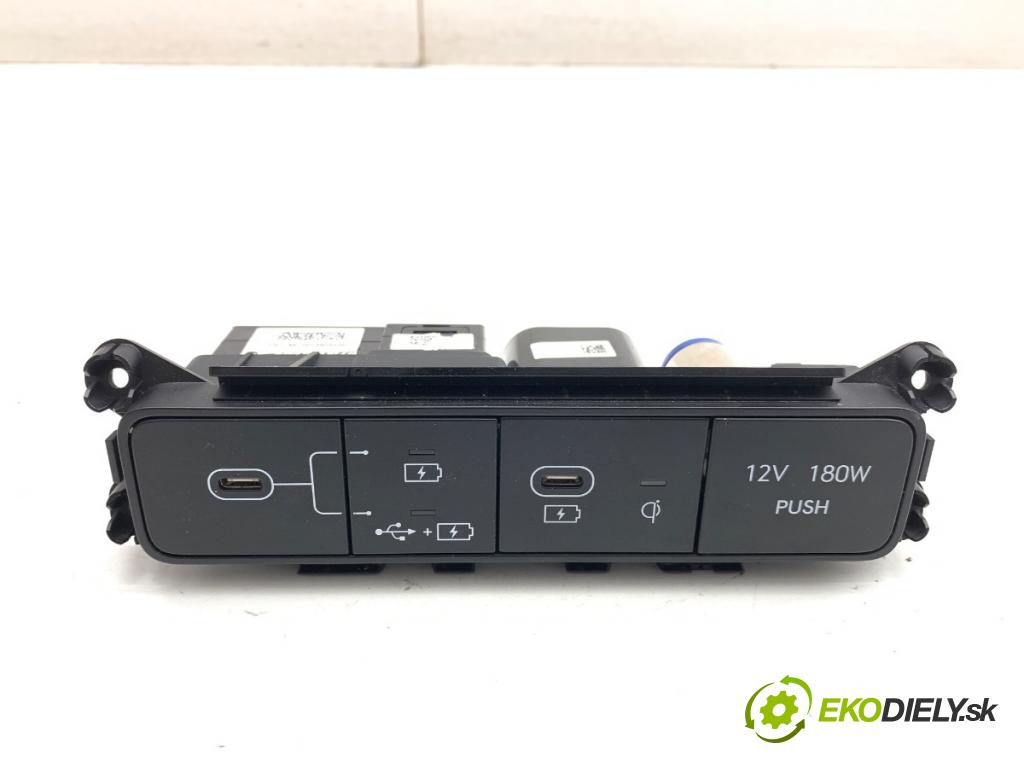 HYUNDAI KONA SUV 2025 102 kW 1.6 T-GDi 1598 HNÍZDO: USB 961A0BE100