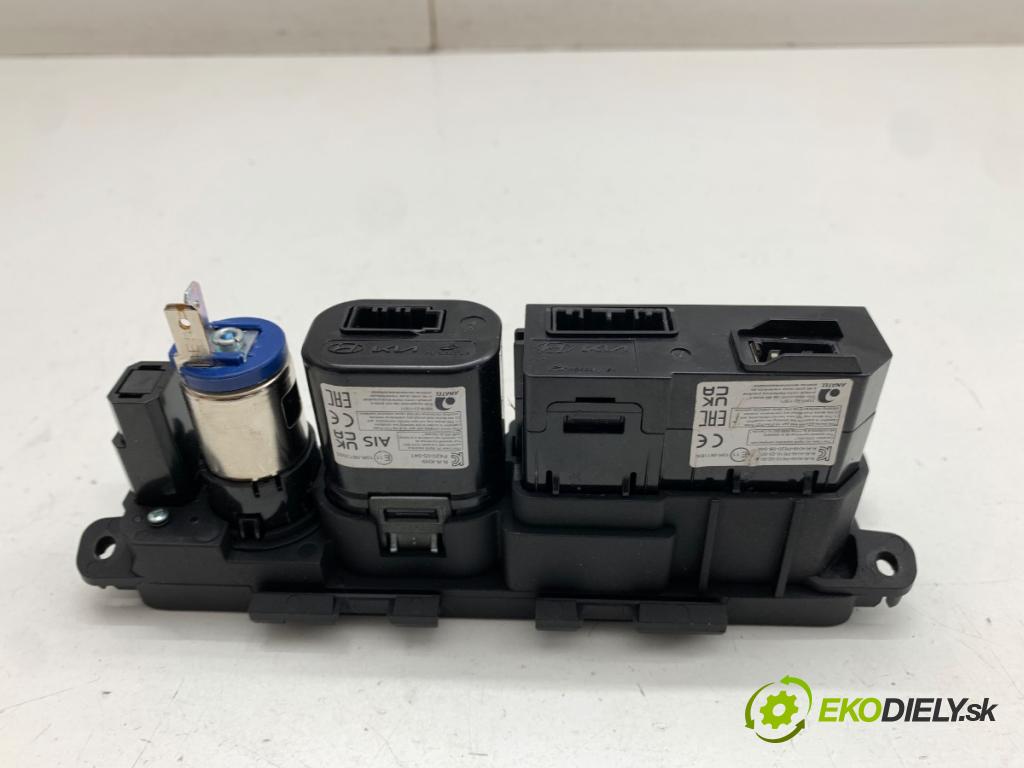 HYUNDAI KONA SUV 2025 102 kW 1.6 T-GDi 1598 HNÍZDO: USB 961A0BE100