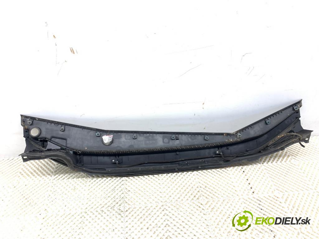 HONDA JAZZ III liftback 2009 73 kW 1.3 i (GE6, GG3, GG6) 1339 torpédo plast pod čelní okno 74200-TF0-G0-50 (Plast pod čelním sklem)