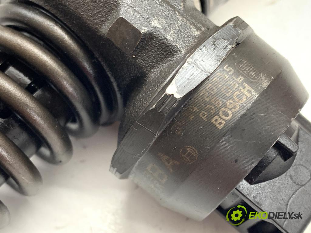 VW GOLF V liftback 2005 77 kW 1.9 TDI 1896 Vstrekovač 0414720215 (Vstrekovač paliva)