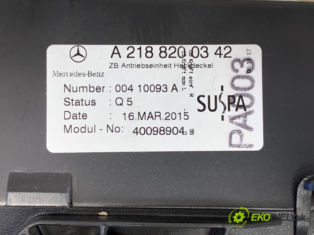 MERCEDES-BENZ W212 sedan 2016 245 kW E 400 4-matic (212.067) 2996 doťah dverí zad A2188200342